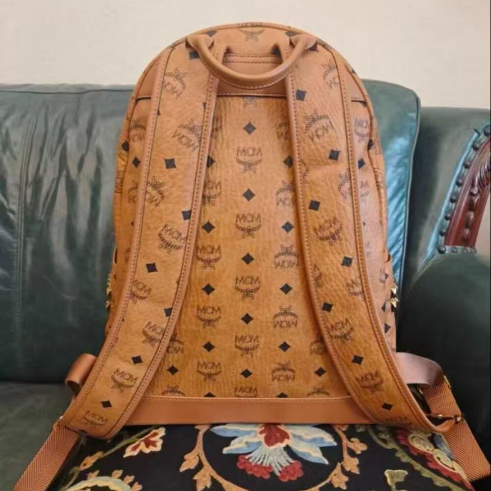 MCM stark visetos backpack - Picture 2 of 8